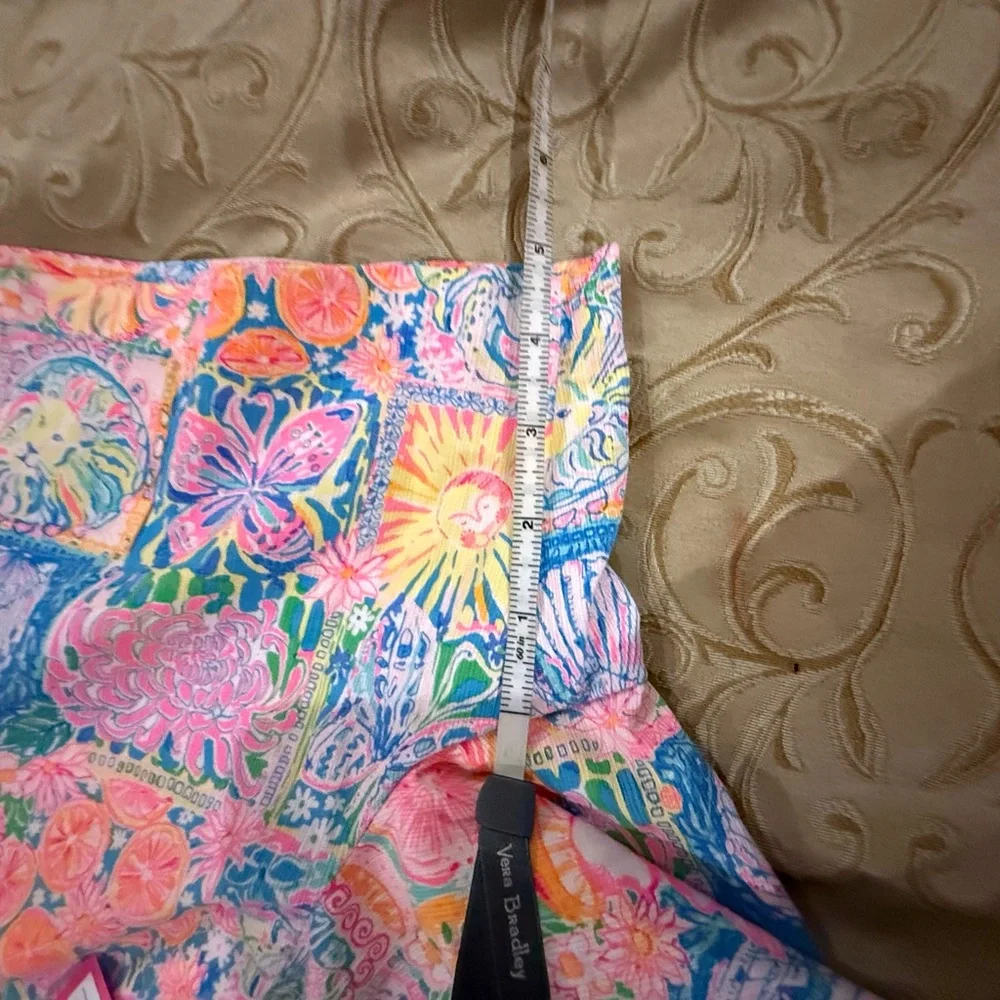 Lily Pulitzer print shorts - Picture 3 of 6